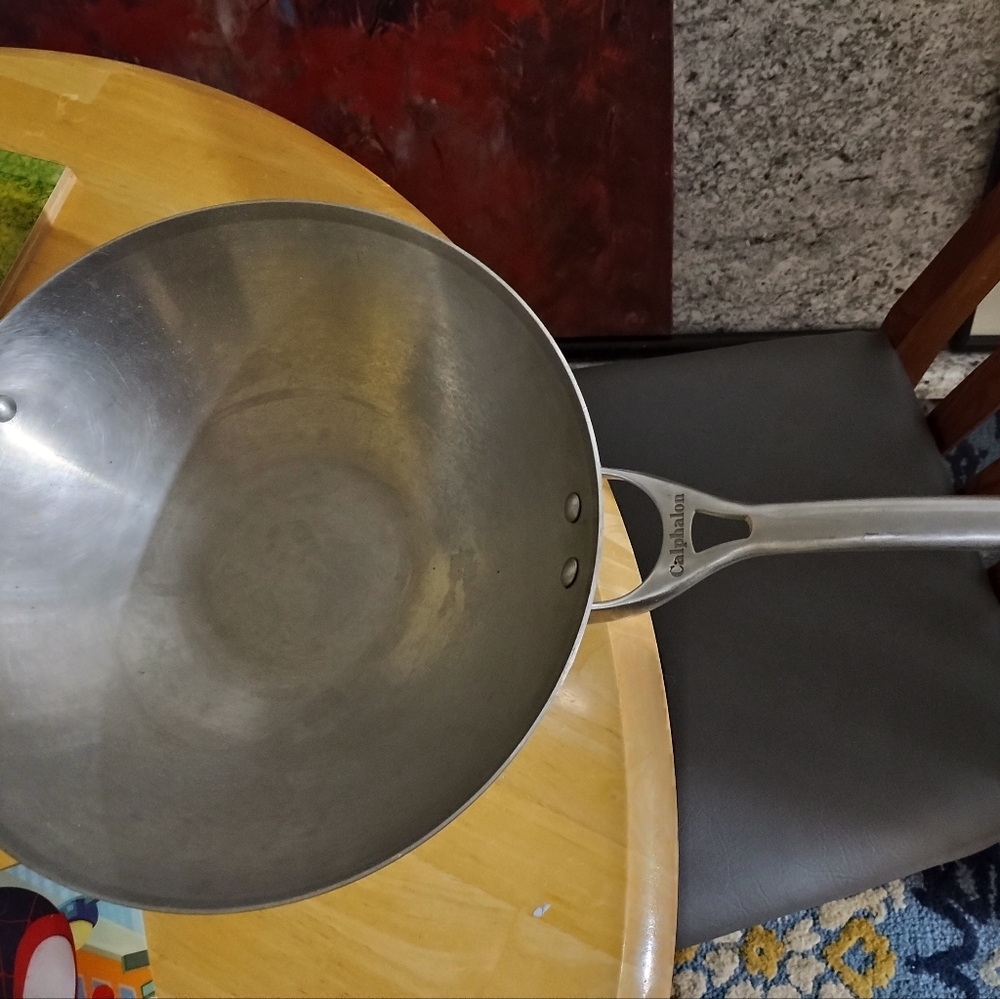 Calphalon 13" wok